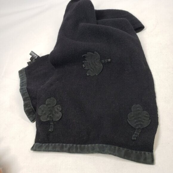 Holt Renfrew Angora Lambswool Nylon Scarf Black Floral Appliques Winter Warmth - Picture 7 of 12